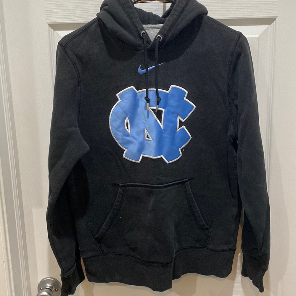 UNC sweatshirt